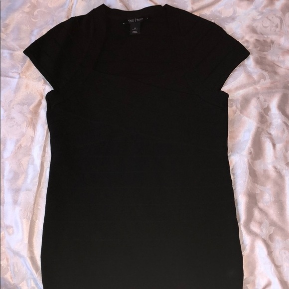 Tops - Picture 3 of 4